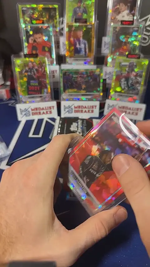 LEWIS HAMILTON Sapphire IV /5 - “I think that one deserves a sticker” 🫡